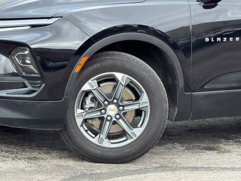 Used 2025 Chevrolet Blazer LT image 8