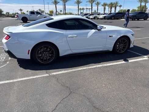 Used 2024 Ford Mustang GT Premium image 7