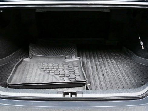 Used 2025 Toyota Camry SE image 25