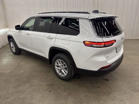 New 2025 Jeep Grand Cherokee L Laredo image 31