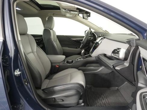 Used 2025 Subaru Outback Limited image 40