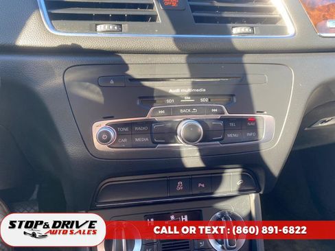 Used 2015 Audi Q3 2.0T Prestige w/ Prestige Package image 17