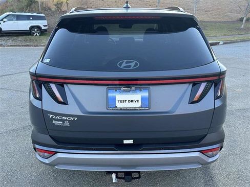 New 2025 Hyundai Tucson Limited image 4