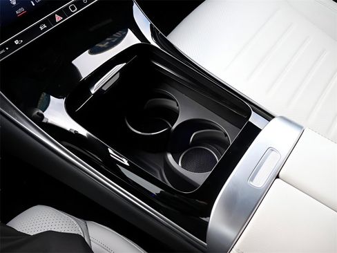 Certified 2024 Mercedes-Benz GLC 300 4MATIC image 27