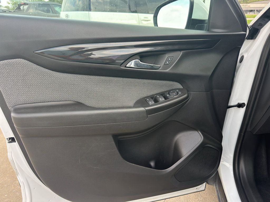 Used 2025 Chevrolet TrailBlazer LT FWD image 14