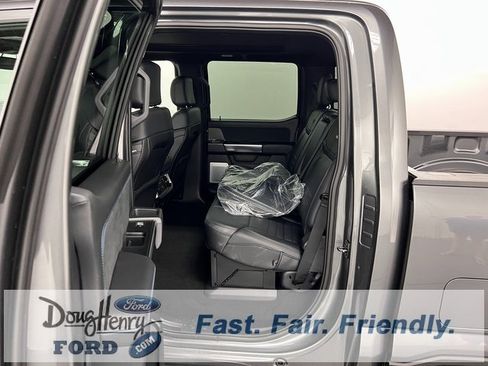 New 2025 Ford F350 Platinum w/ FX4 Off-Road Package image 33