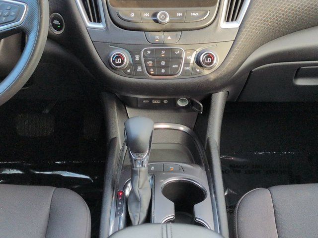 Used 2025 Chevrolet Malibu LT FWD image 17