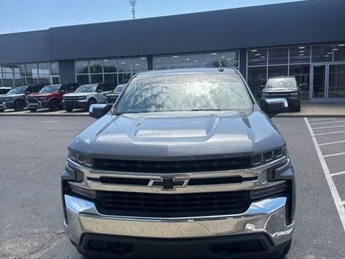 Used 2021 Chevrolet Silverado 1500 LT w/ LPO, Dark Essentials Package AWD/4WD image 3