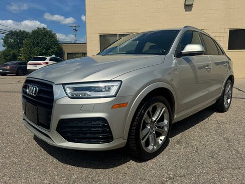 Used 2016 Audi Q3 2.0T Prestige w/ Prestige Package AWD/4WD image 3