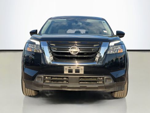 Used 2023 Nissan Pathfinder SV w/ SV Premium Package image 8