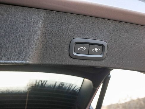 New 2026 Volvo XC40 B4 Plus w/ Climate Package image 26