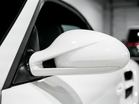 Used 2011 Porsche 911 Turbo S image 36