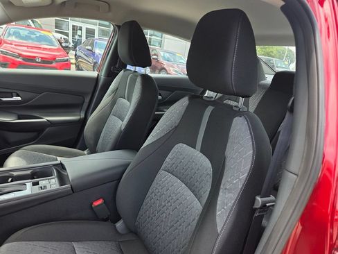 Used 2026 Nissan Sentra SV w/ SV Convenience Package FWD image 11