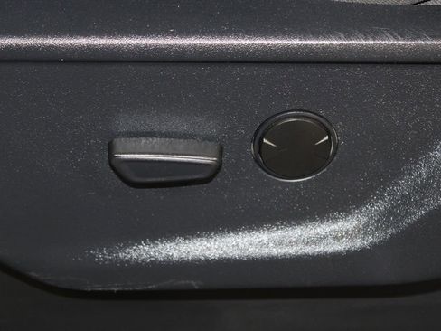 Used 2023 Ford F150 XLT w/ Trailer Tow Package image 19