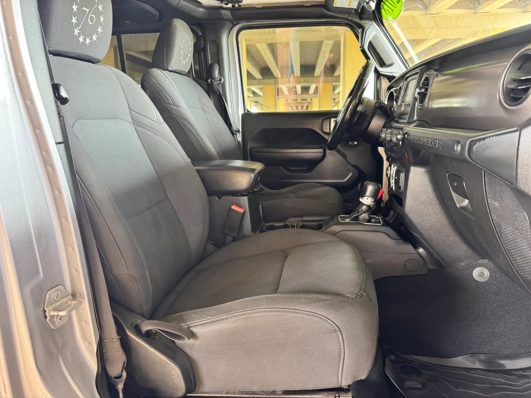 Used 2018 Jeep Wrangler Unlimited Sport S AWD/4WD image 27