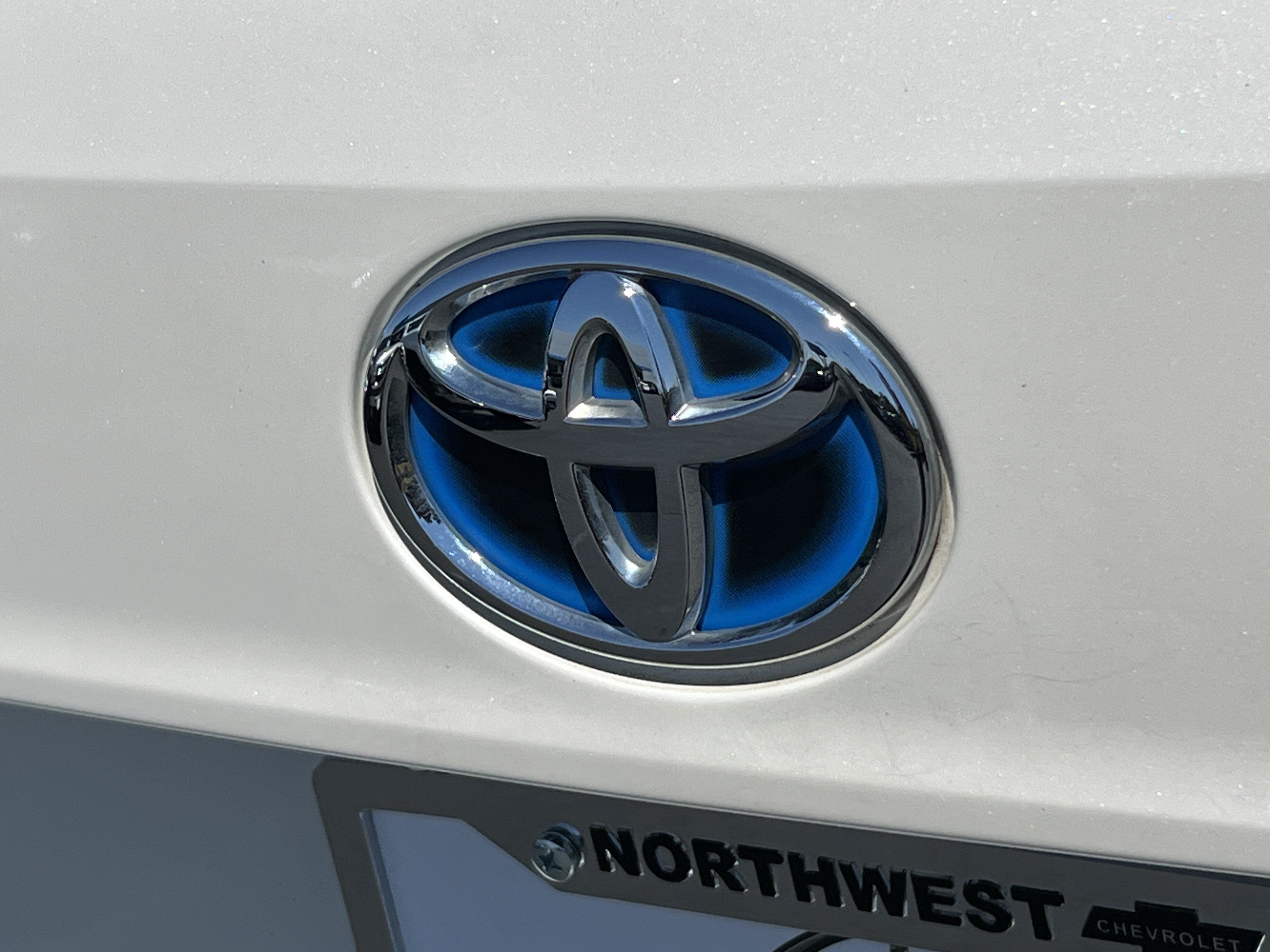 Used 2021 Toyota Highlander XLE AWD/4WD image 8