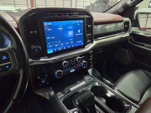 Used 2022 Ford F150 Lariat image 49