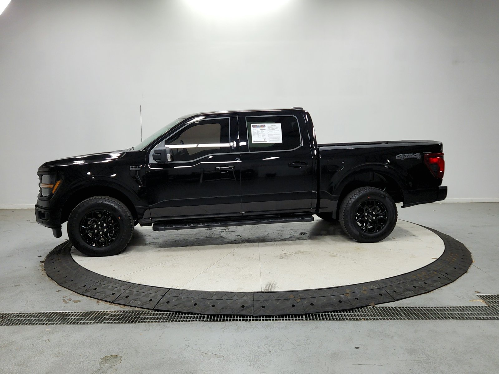Used 2024 Ford F150 XLT w/ Equipment Group 302A MID AWD/4WD image 5
