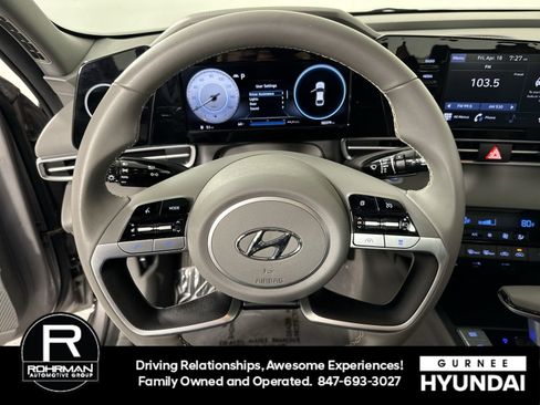 Used 2022 Hyundai Elantra SEL w/ Convenience + Premium Package image 12