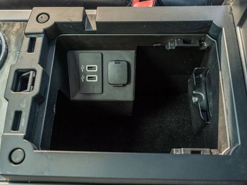 Used 2017 Ford Expedition Limited w/ Equipment Group 301A image 32