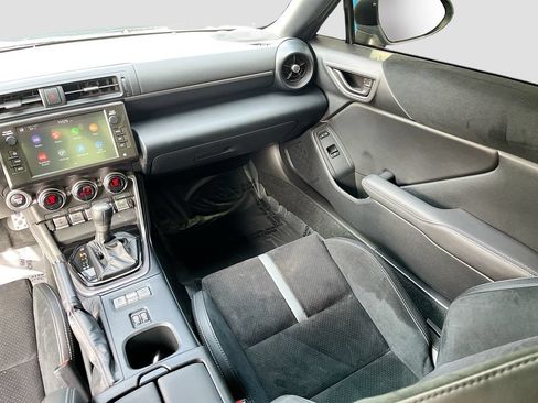 Used 2025 Toyota GR86 Premium w/ ALL Weather Mat Package (TMS) RWD image 22