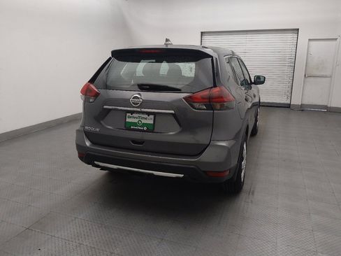 Used 2020 Nissan Rogue S FWD image 7