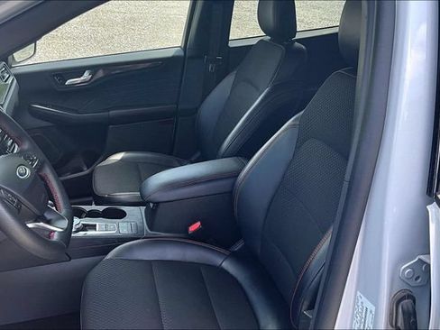 Used 2025 Ford Escape ST-Line FWD image 24