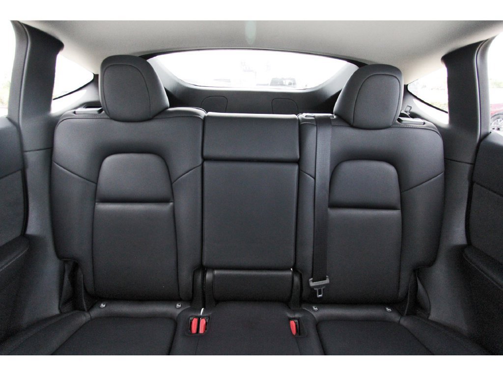 Used 2022 Tesla Model Y Performance AWD/4WD image 14