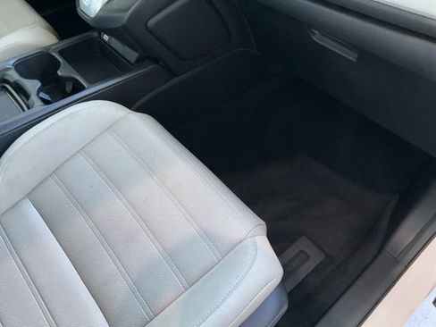 Used 2020 Honda CR-V LX image 24