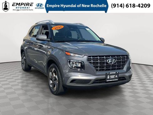 Certified 2026 Hyundai Venue SEL FWD image 1