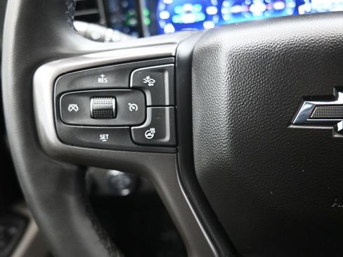 Used 2025 Chevrolet Silverado 2500 ZR2 w/ Technology Package image 19