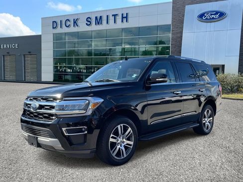 Certified 2024 Ford Expedition Limited image 3