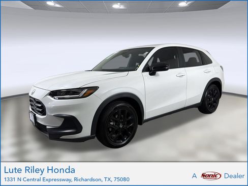 Certified 2024 Honda HR-V Sport image 1