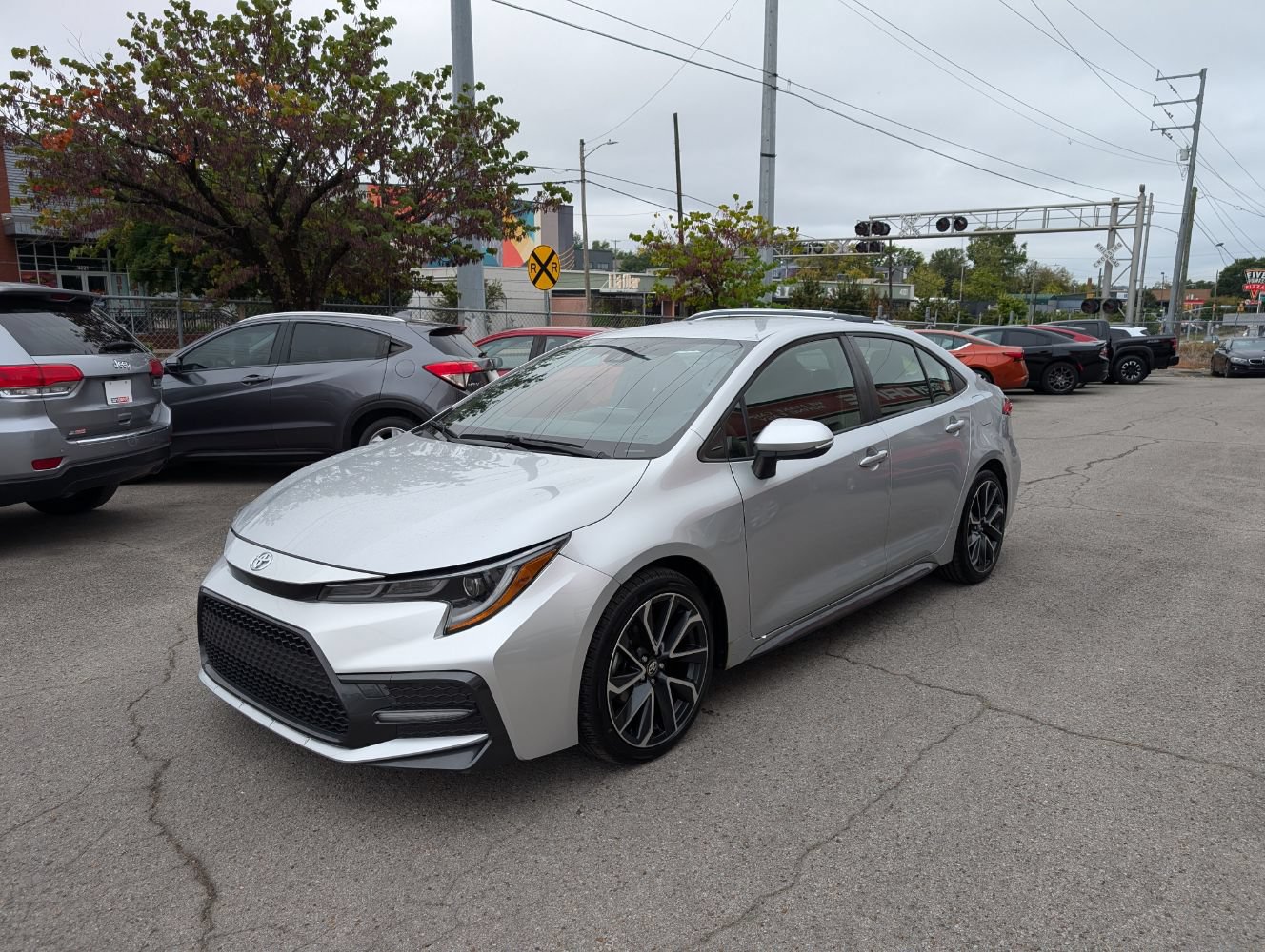 Used 2022 Toyota Corolla SE FWD image 1