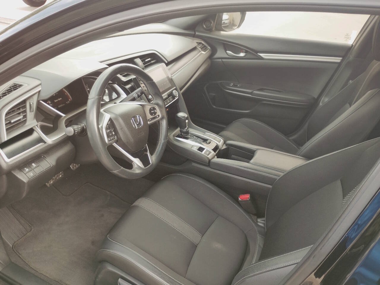 Used 2021 Honda Civic Sport image 4
