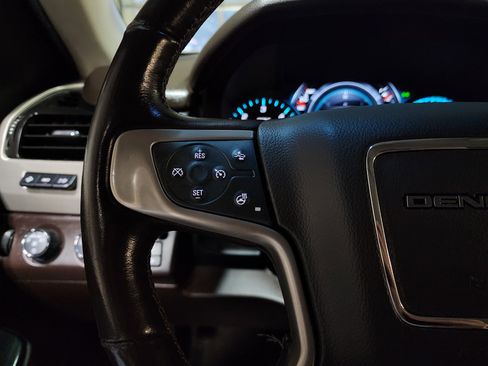 Used 2020 GMC Yukon XL Denali w/ Denali Ultimate Package image 37