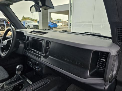 Used 2022 Ford Bronco 2-Door w/ Sasquatch Package image 15