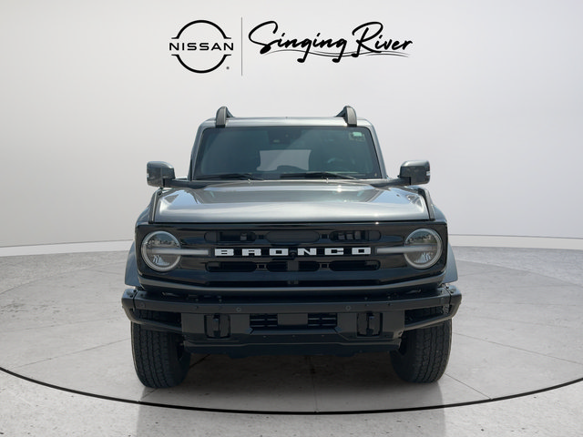 Used 2023 Ford Bronco Outer Banks AWD/4WD image 2