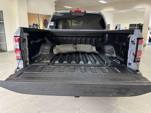Used 2024 Nissan Frontier Pro-X image 11