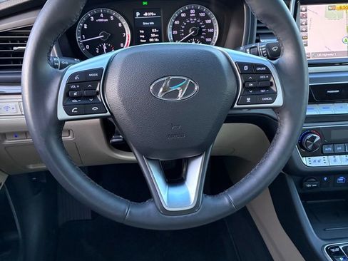 Used 2019 Hyundai Sonata Limited w/ Ultimate Package 04 FWD image 26
