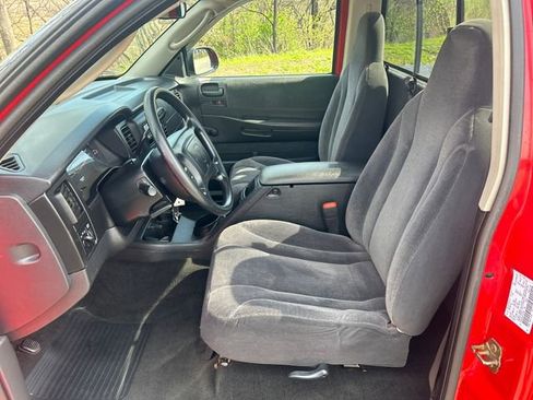 Used 2002 Dodge Dakota Sport image 9