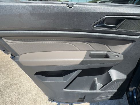 Used 2022 Volkswagen Atlas SE image 16