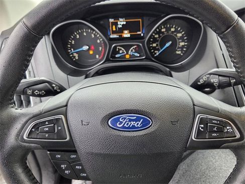 Used 2016 Ford Focus Titanium w/ Titanium Technology Package image 20