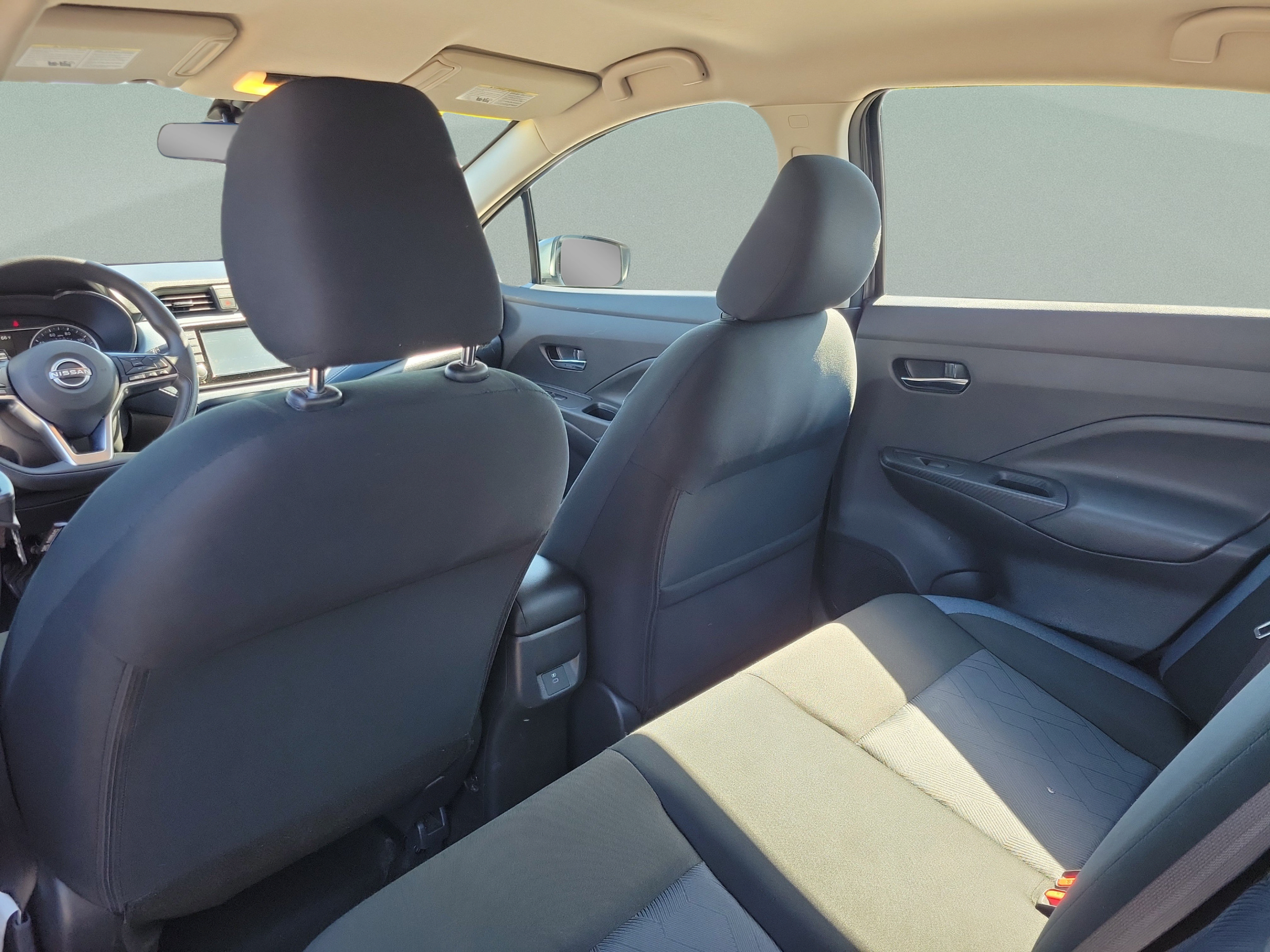 Used 2025 Nissan Versa SV FWD image 12