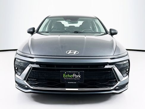 Used 2025 Hyundai Sonata SEL FWD image 2