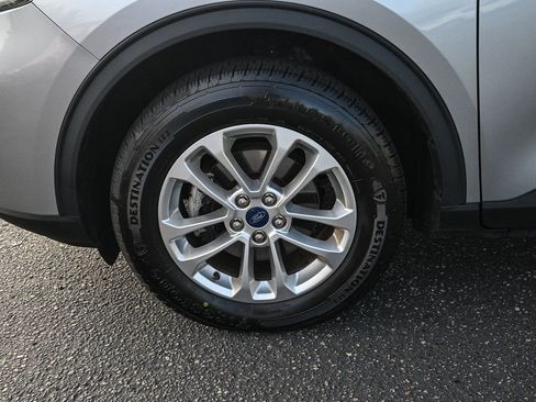 Certified 2022 Ford Escape SE image 12