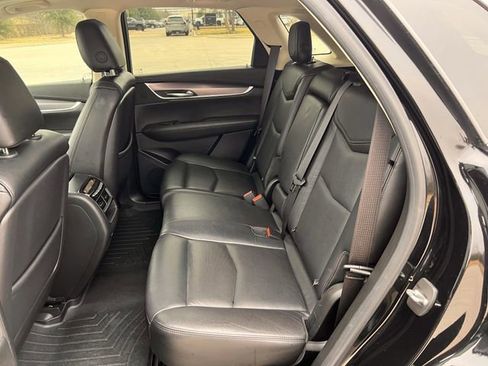 Used 2018 Cadillac XT5 Premium Luxury image 28