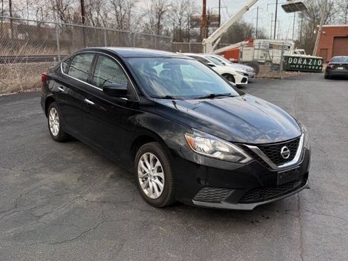 Used 2019 Nissan Sentra SV image 3