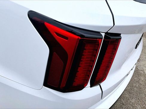 Certified 2022 Kia Sorento S w/ Panoramic Sunroof Package image 33