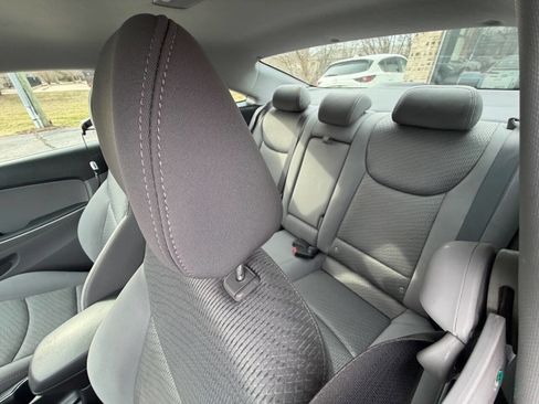 Used 2013 Hyundai Elantra image 11